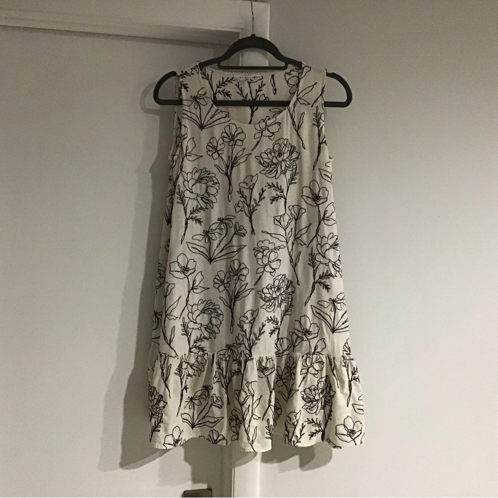 Jane + Delancey Floral Black and White Embroidered Sleeveless Dress.
